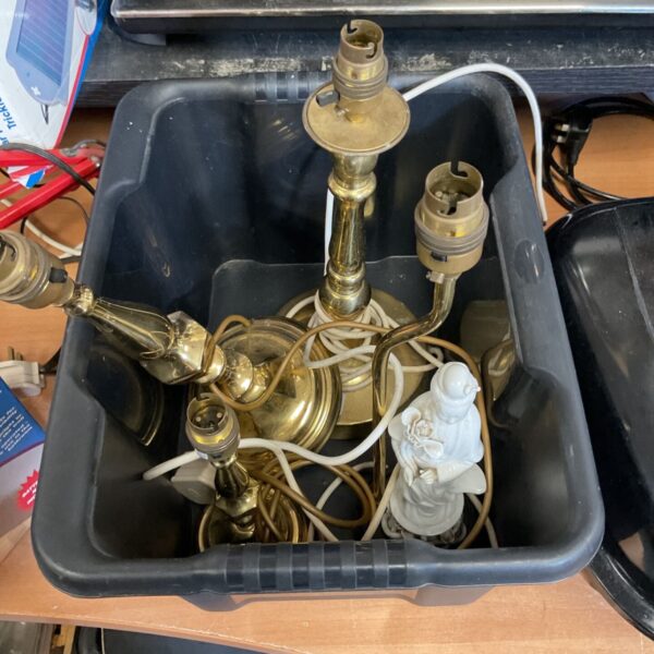 Vintage brass table lamps and ceramic figurine lot.
