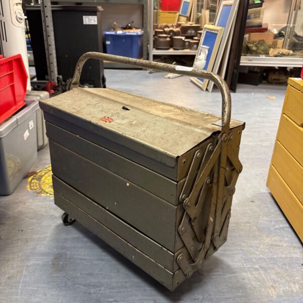 Vintage Halfords metal cantilever tool box with carry handle, closed