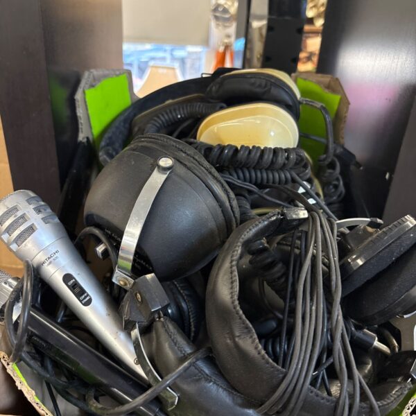 Vintage Hitachi microphone and Ross headphones lot for collectors.