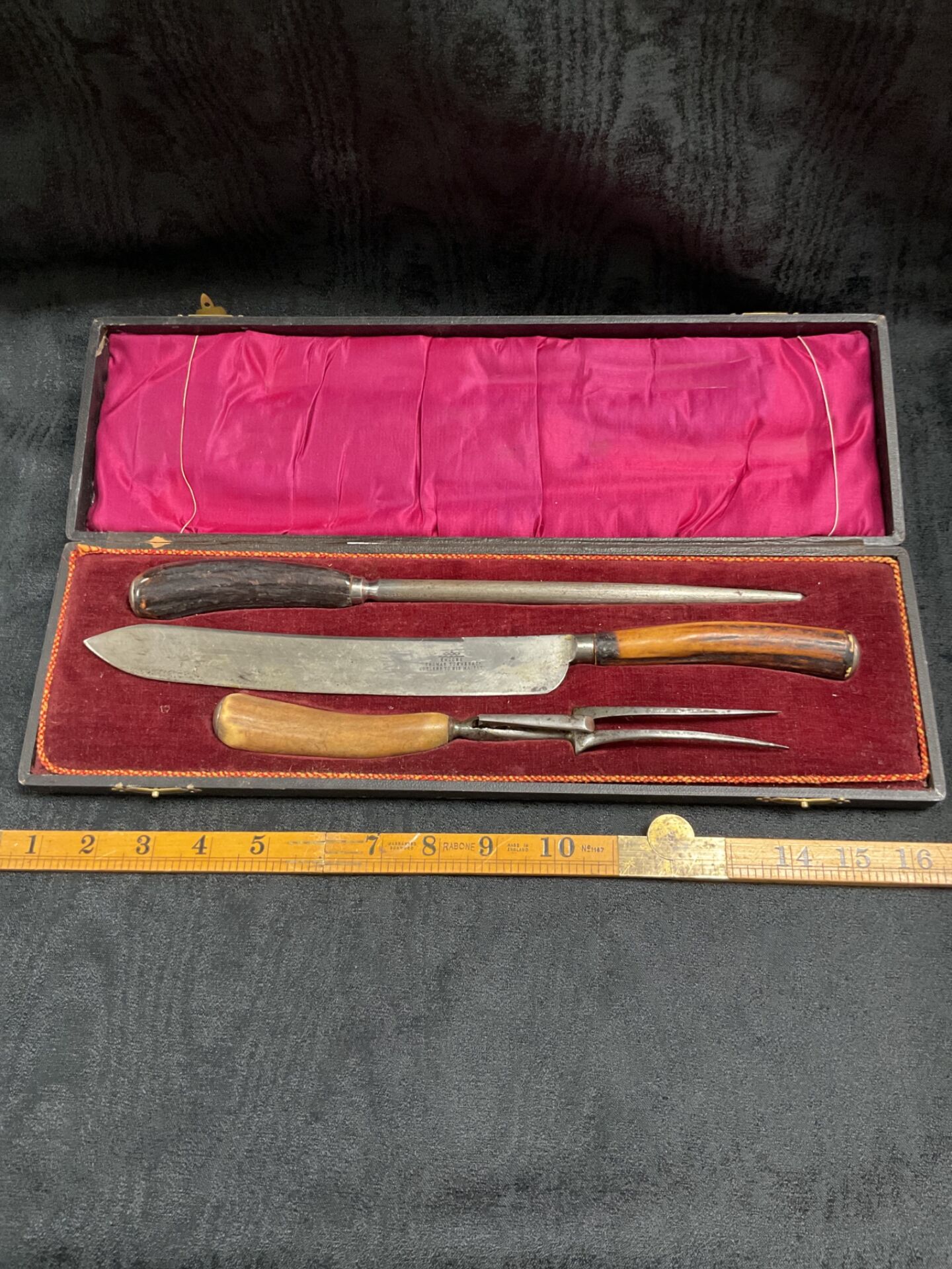 860 Vintage Horn Handle Carving set Encore by Thomas Turner and Co