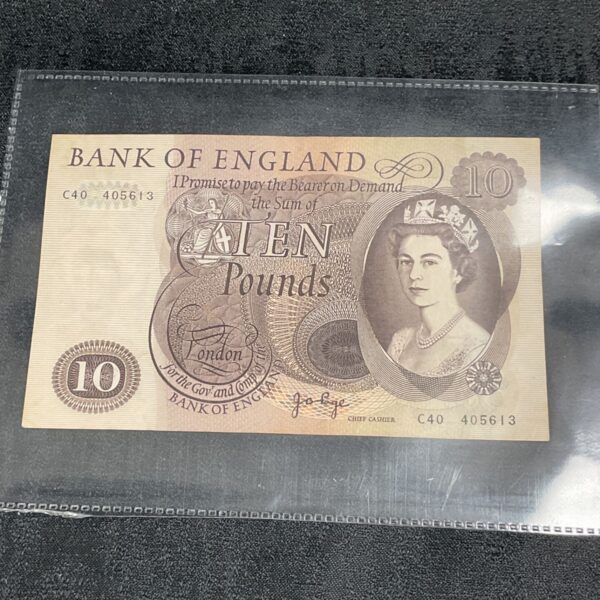 Front of vintage Bank of England ten pound note with Queen Elizabeth II portrait