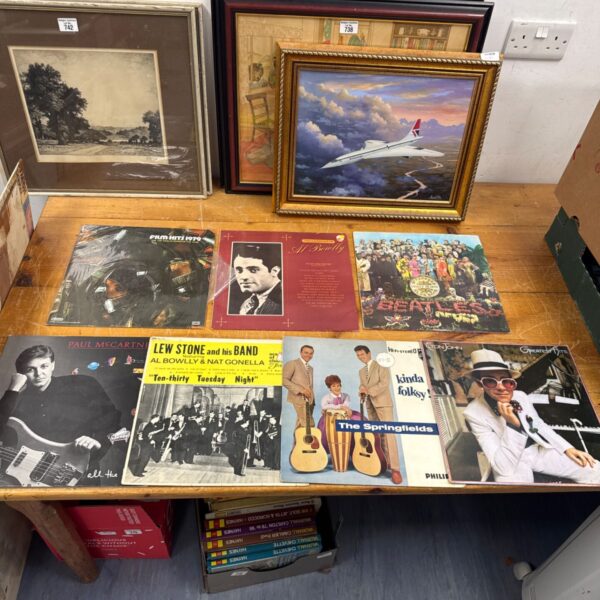 Lot of vintage vinyl records including Elton John and The Beatles.